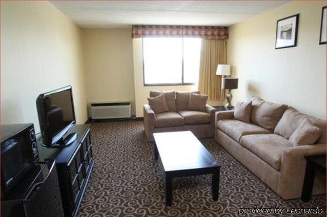 Stratford Hotel And Conference Center Habitación foto